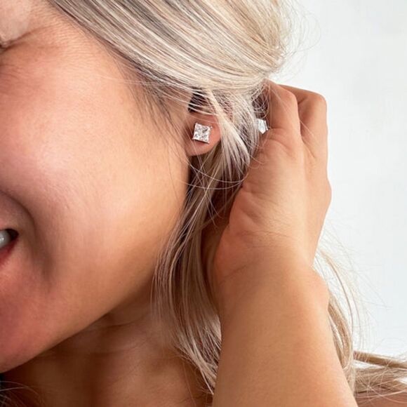 Certified 2ct Moissanite Princess Cut Luxury Stud Earrings UNISEX - Picture 8 of 8